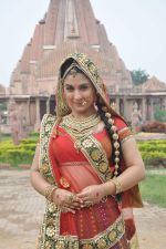 Divyaalakshmi at Maharana Pratap Singh on location for SONY in Gujarat Border on 20th Sept 2013 (165).JPG